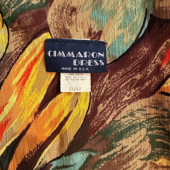 Vibrant Tropical Button-Down Midi Dress - Picture 13 of 14